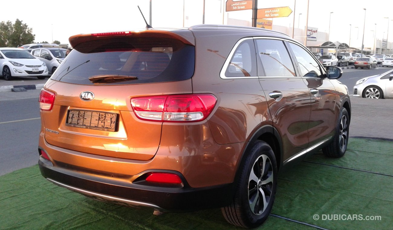 كيا سورينتو كيا سيرانتو 2015 بنى خليجى بحالة ممتاذة ماشى قليل