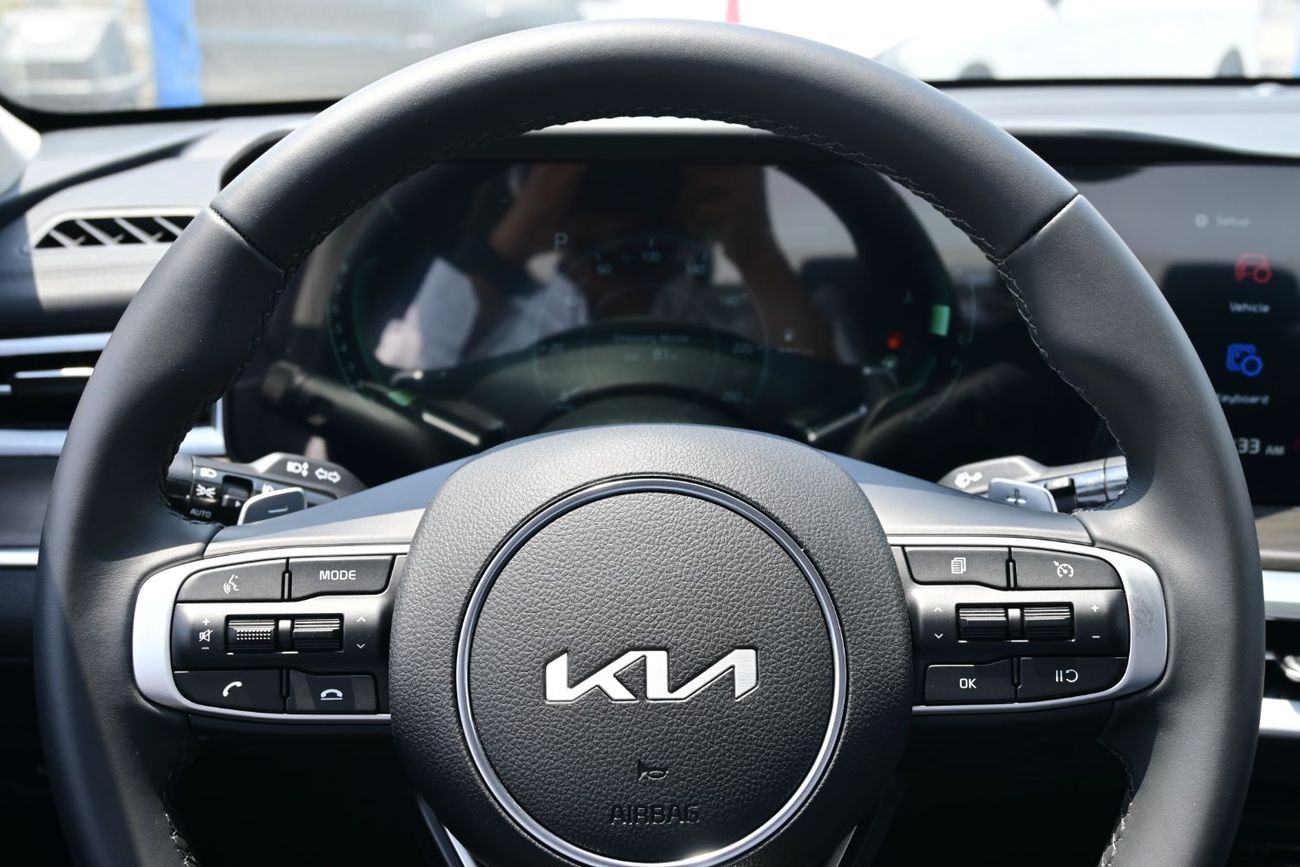 كيا K5 Kia K5 1.5L Turbo Petrol, Color White, Model 2025