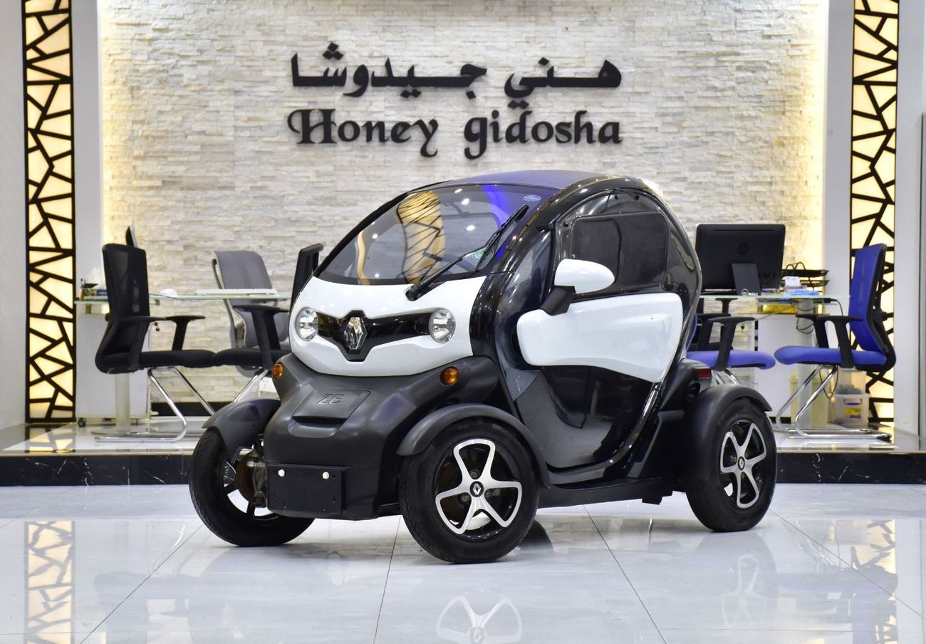Renault Twizy EXCELLENT DEAL for our Renault Twizy ( 2019 Model ) in White / Black Color Korean Specs