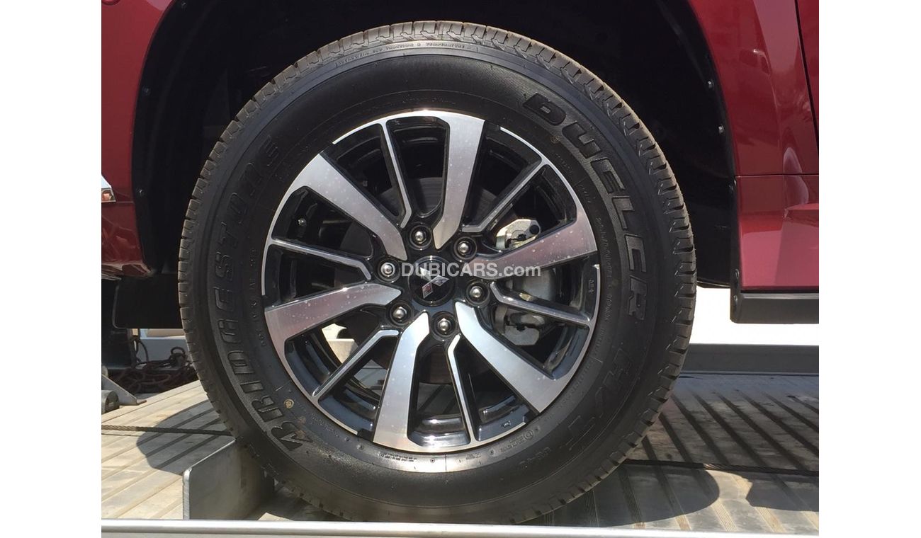 ميتسوبيشي مونتيرو SPORTS PREMIUM