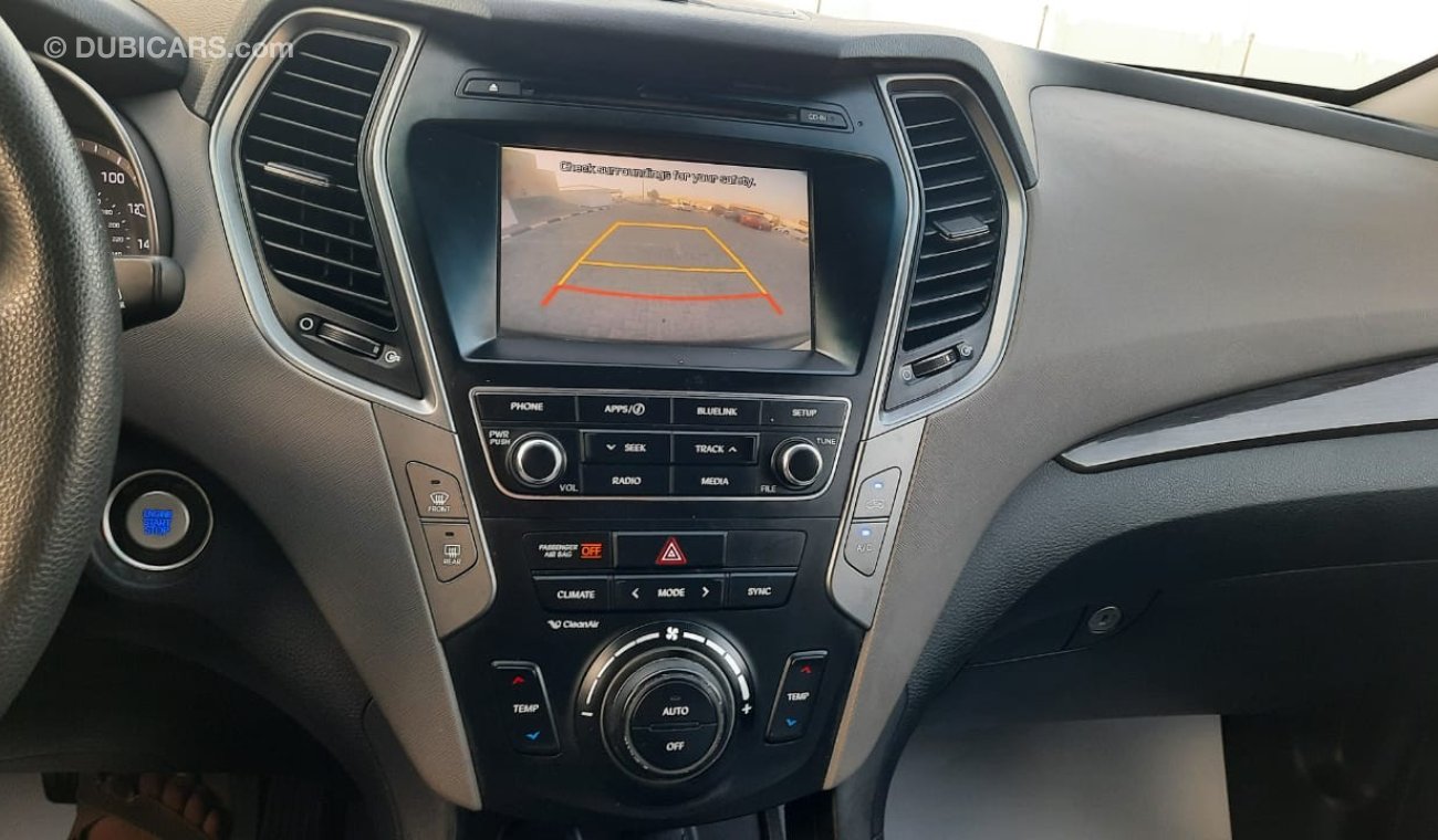 Used 2018 HYUNDAI SANTA FE (SPORTS) 2018 for sale in Dubai 562837