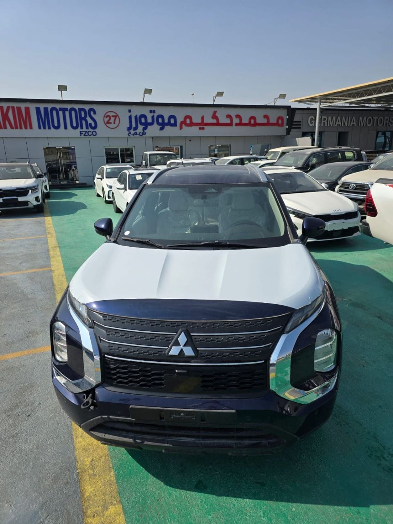 Mitsubishi Outlander MITSUBISHI OUTLANDER M-LINE