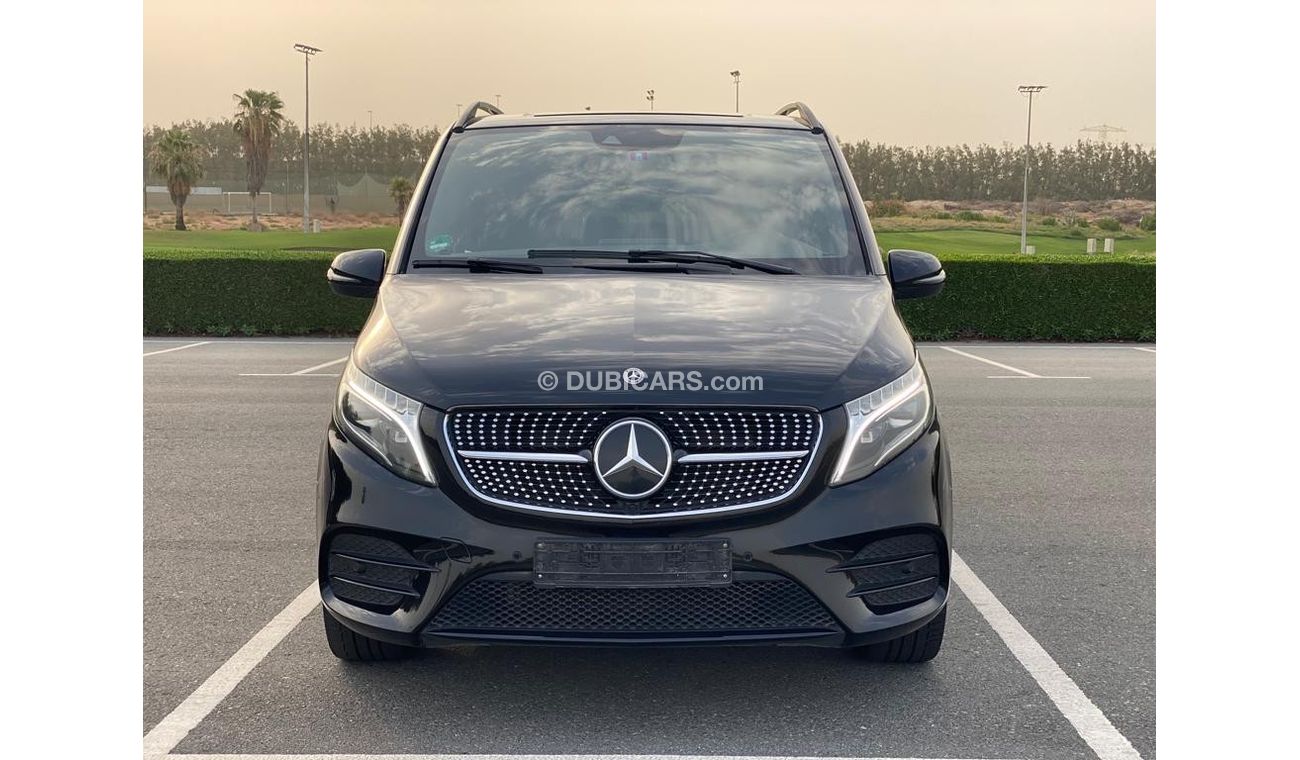 مرسيدس بنز V 300 Mercedes V-300 Desil V4 2022 Orginal Paint - Low Mileage - under warrnty Germany