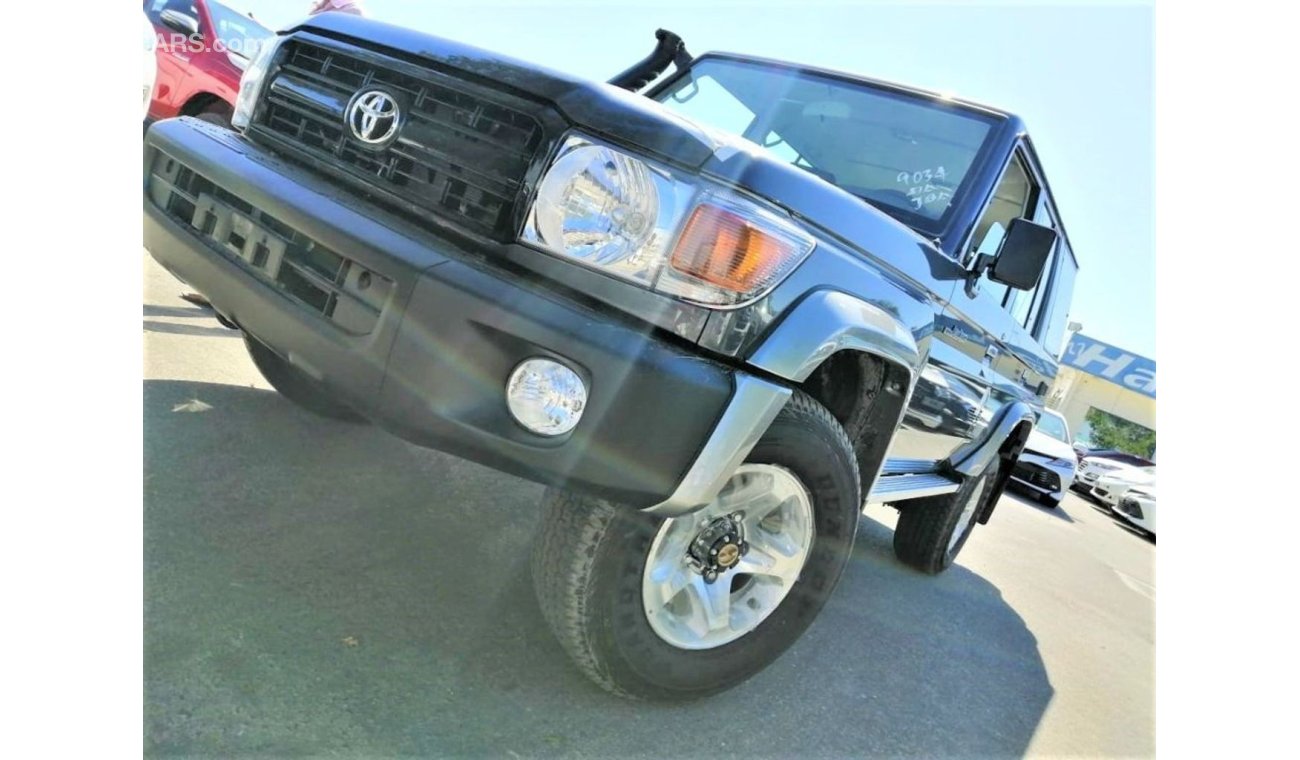 Toyota Land Cruiser تويوتا لاند كروزر هارد توب 5 ابواب