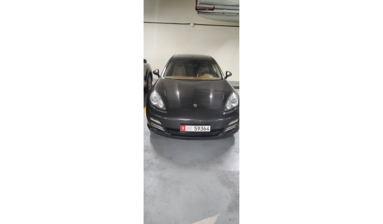 Porsche Panamera 4S