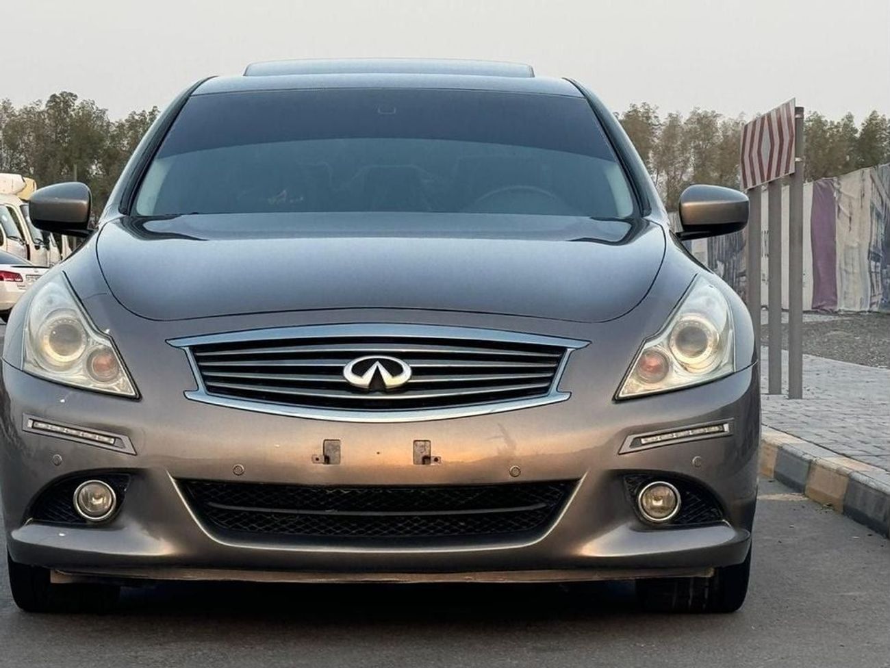Infiniti G25 in excellent condition and requires no expenses