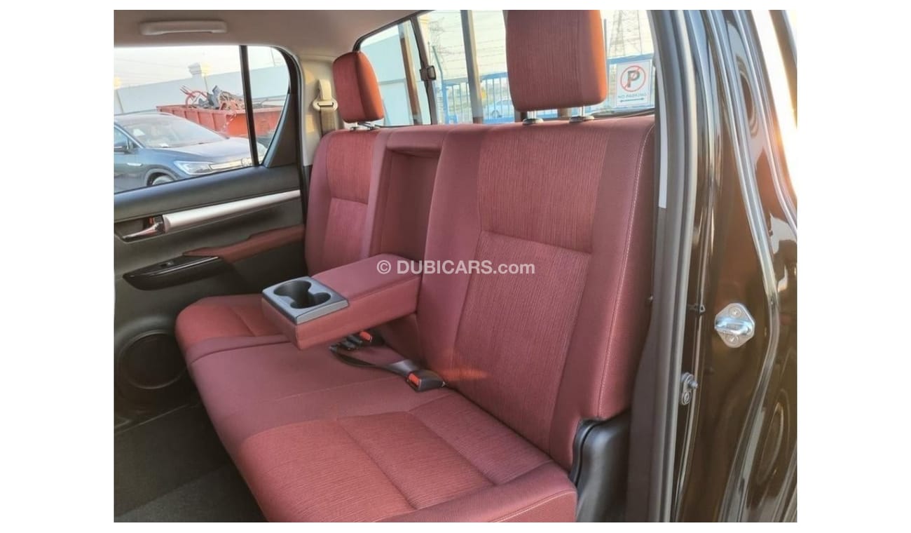 Toyota Hilux Toyota Hilux SR5 4.0L PETROL V6 A/T FULL OPTION 2023