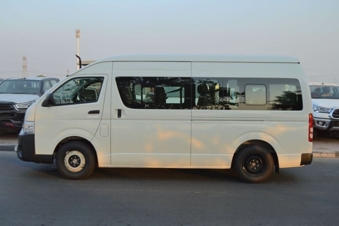 تويوتا هاياس High Roof