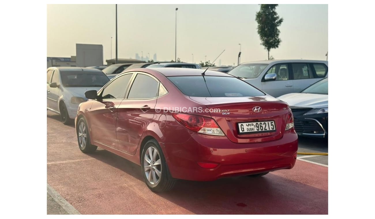 Hyundai Accent HYUNDAI ACCENT 1.6 L AT RED 2014