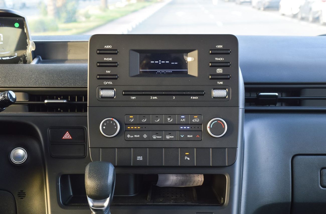 هيونداي ستاريا HYUNDAI STARIA 3.5L V6 FWD MINI-VAN 2024