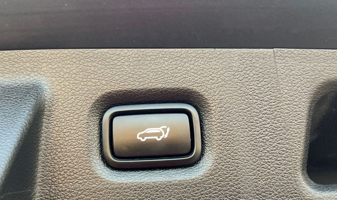 Hyundai Santa Fe 2020 Hyundai Santafe Limited  Panoramic View  - 360* 5 CAM- 2.4L V4 - AWD 4x4 -With Radar & Sensor -