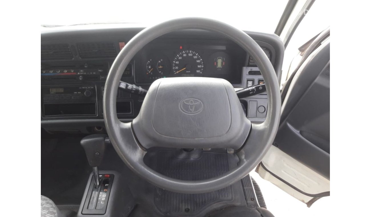 Toyota Hiace Hiace RIGHT HAND DRIVE (Stock no PM 613 )