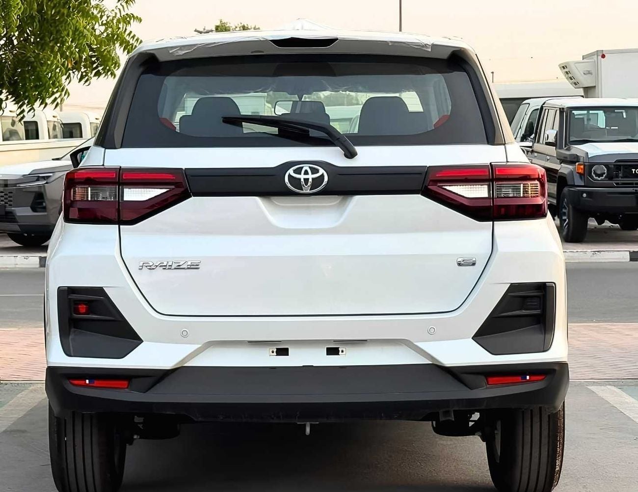 تويوتا ريز E 1.2L PETROL V4 || STANDARD OPTION / 16 *ALLOY RIMS / GCC SPEC (CODE # RZPBO)