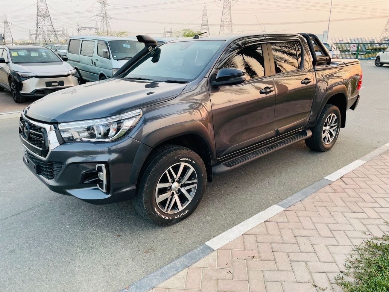 Used 2020 TOYOTA HILUX DOUBLE CABIN 2020 for sale in Dubai - 770470