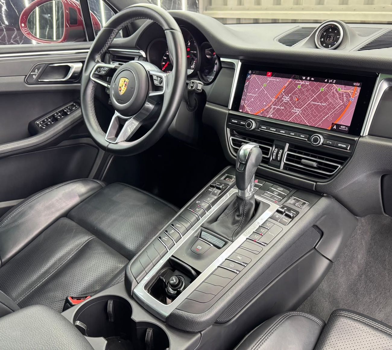 Porsche Macan STANDARD, миниатюра 16