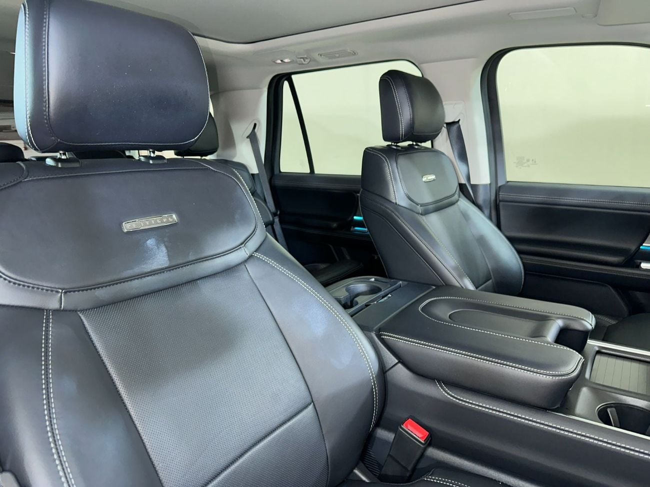 Ford Expedition PLATINUM PN225 /AL TAYER MOTORS / AL QOUZ SHOWROOM