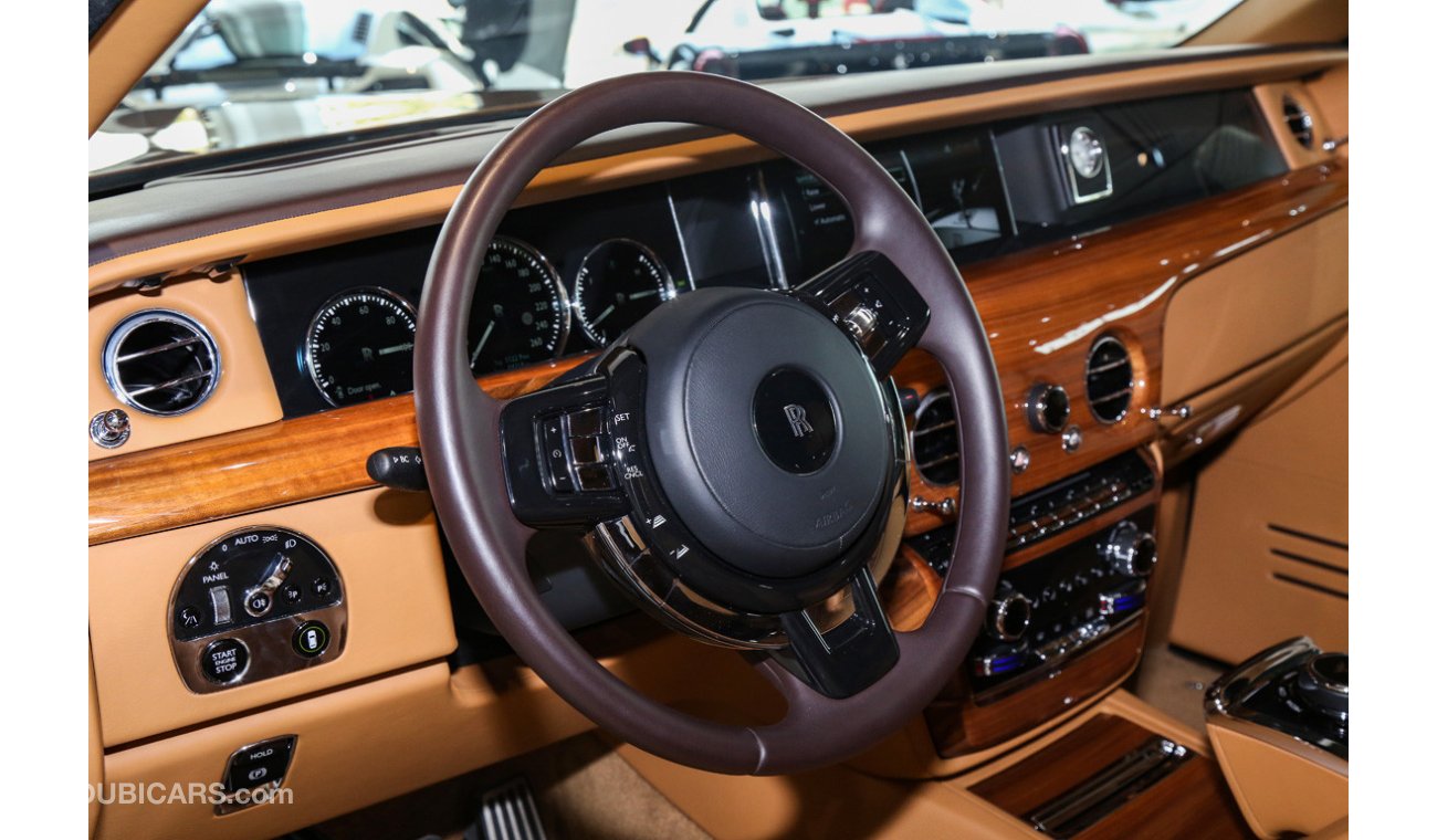 رولز رويس فانتوم ((WARRANTY UNTIL DEC.2021)) ROLLS ROYCE PHANTOM 6.7L V12 TWINTURBO - IN PRISTINE CONDITION