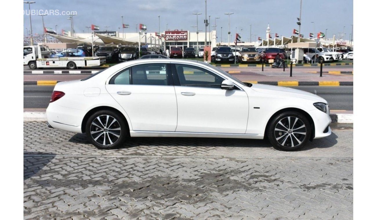 مرسيدس بنز E300 300-E ( PLUG IN HYBRID )  LOADED  CLEAN CAR - WITH WARRANTY