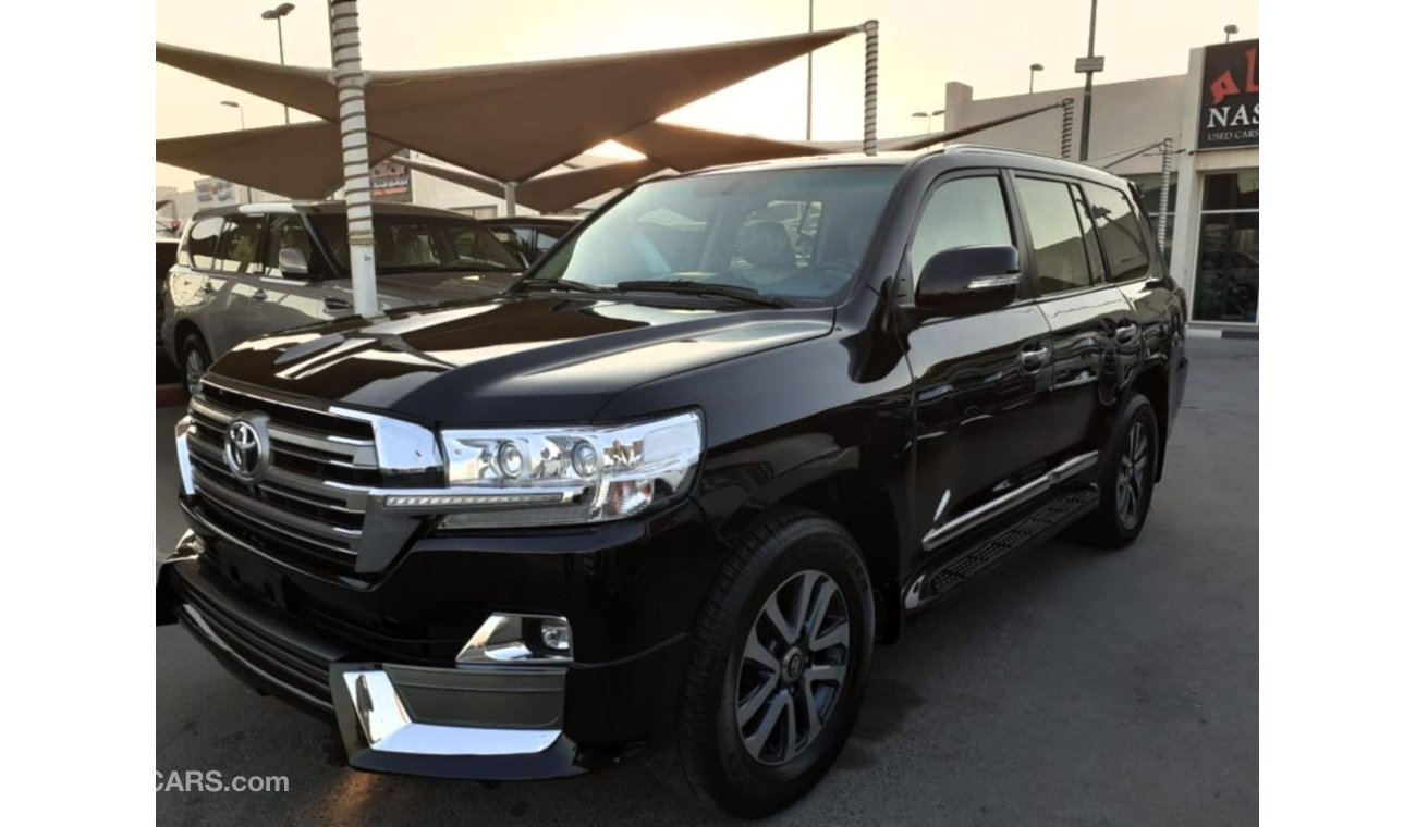 Toyota Land Cruiser 2013 Gcc Chang  bady outside and inside