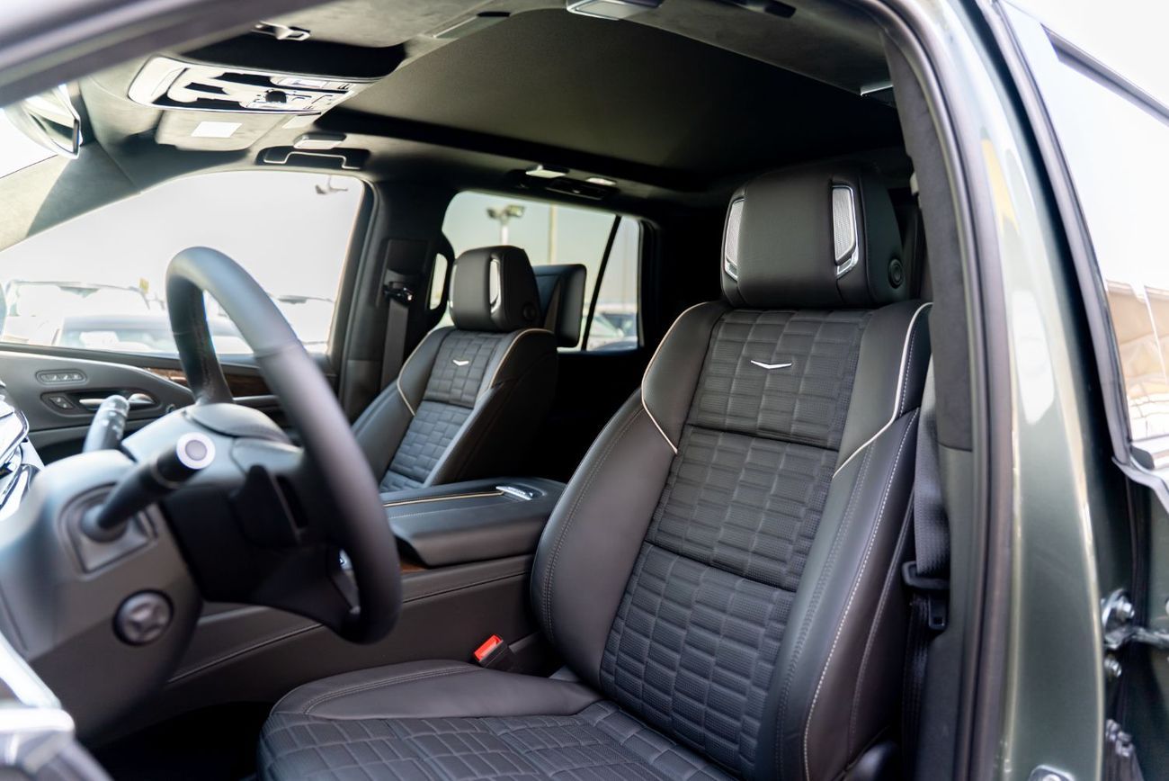 Cadillac Escalade Sport Platinum 6.2L 4WD Sport Platinum 6.2L V8 FULL OPTION Brand New 2023