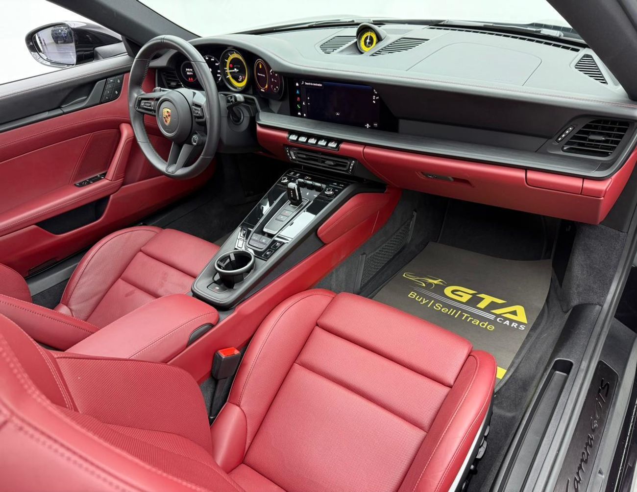 Porsche 911 Carrera 4GTS 3.0L (450 HP) Coupe