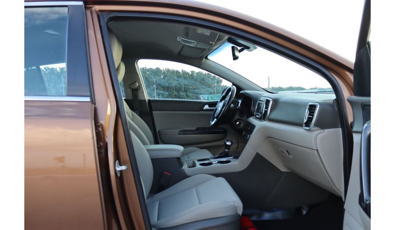 Kia Sportage Base 1.6L