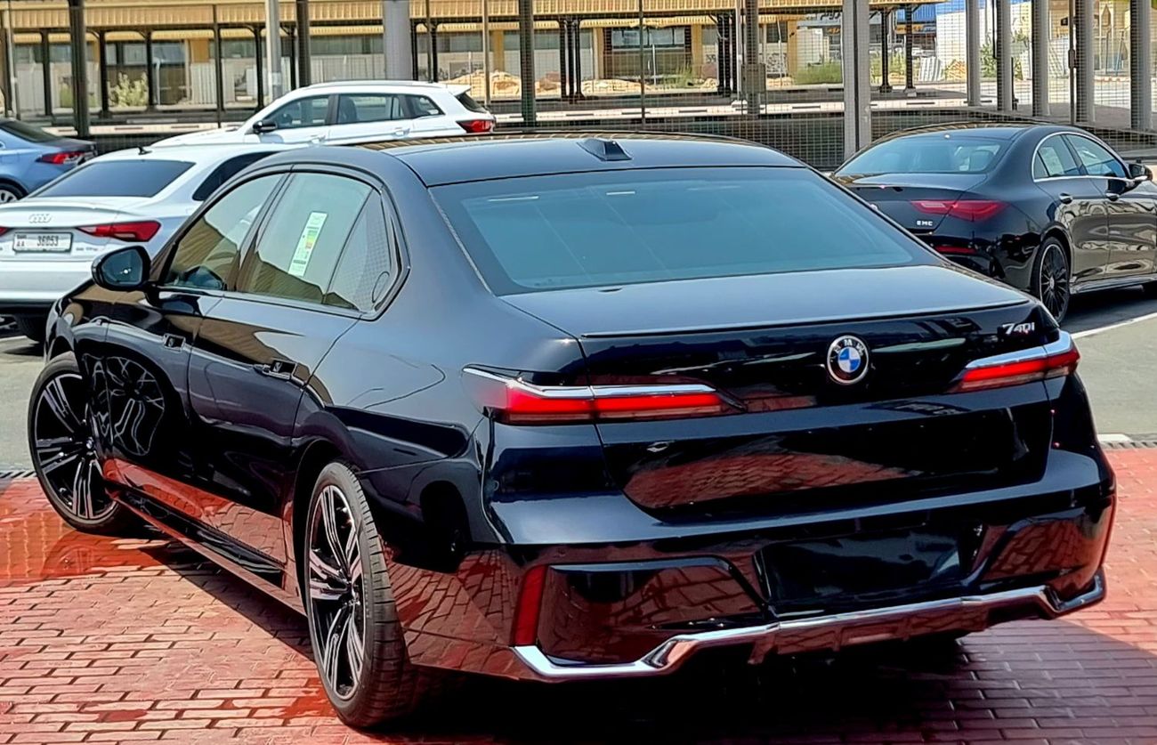 BMW 740i M Sport Warranty & Service 2026 GCC