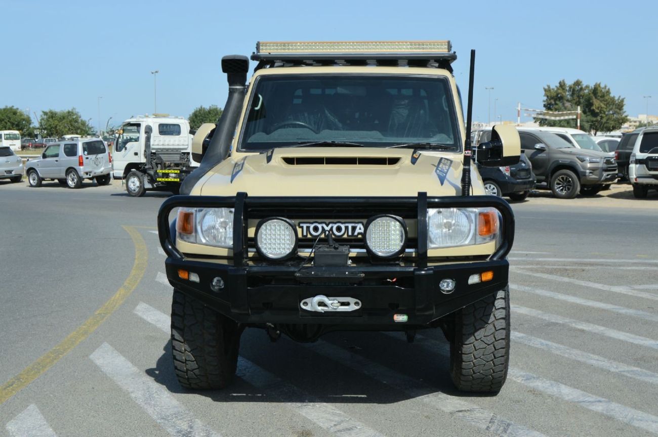 تويوتا لاند كروزر بيك آب GX.L Double cabin