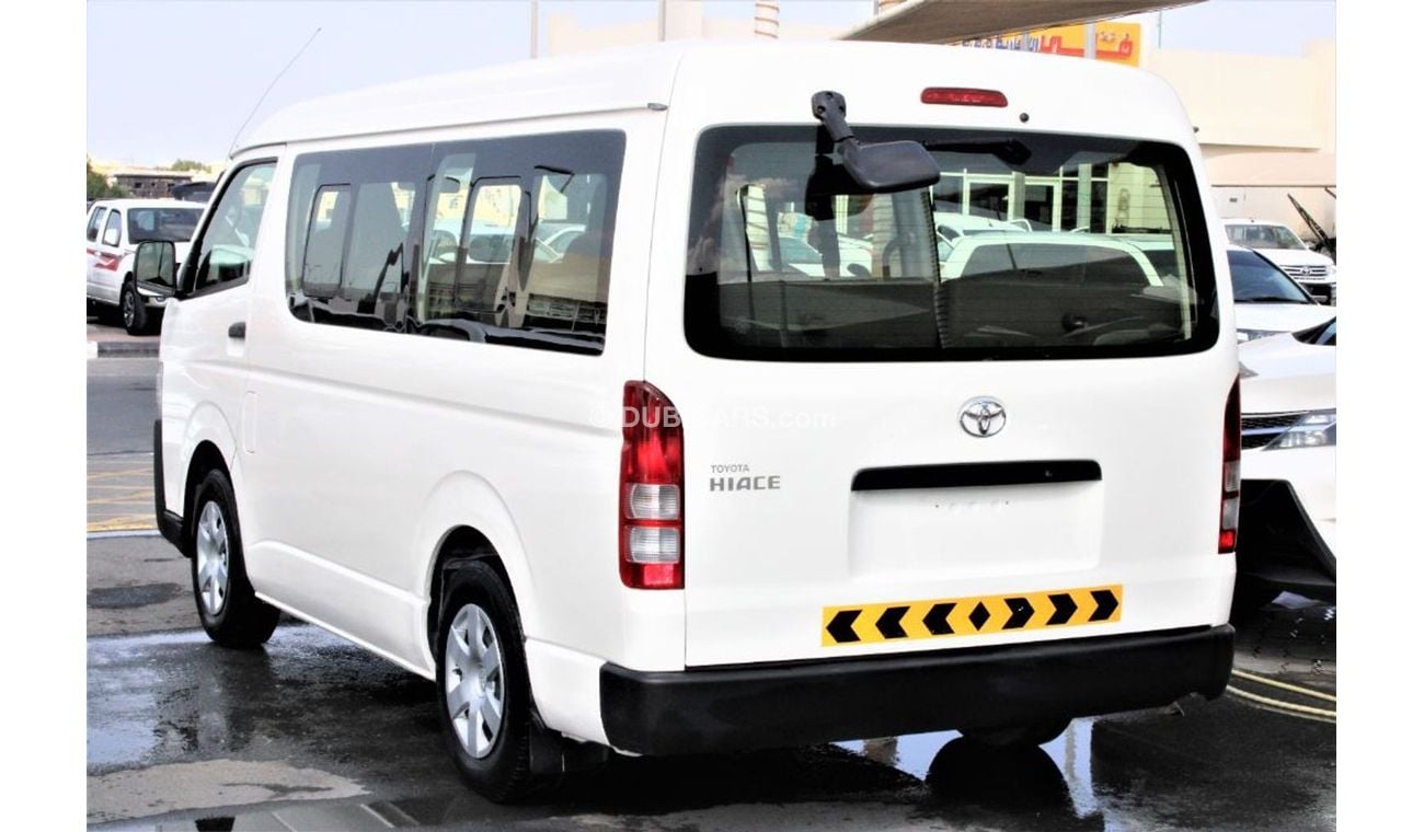 Toyota Hiace MID ROOF