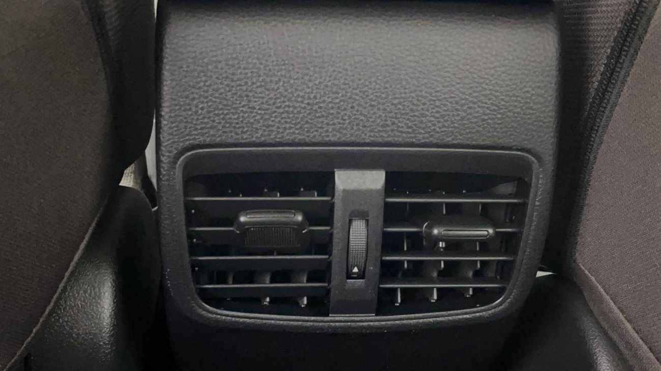 تويوتا كورولا XLI 1.6 | بدون دفعة مقدمة | اختبار القيادة في المنزل