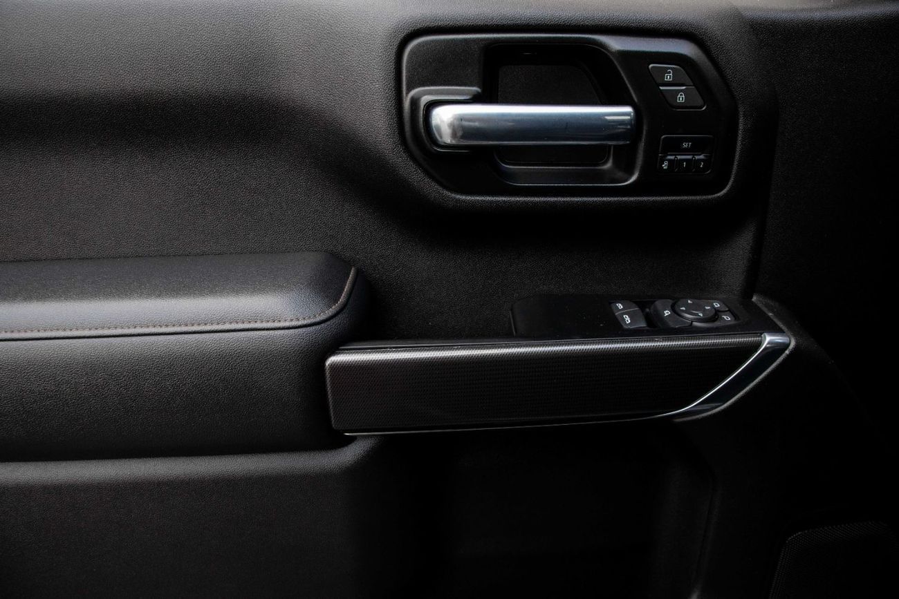 GMC Sierra AT4 | 2,722 P.M  | 0% Downpayment | Agency Warranty