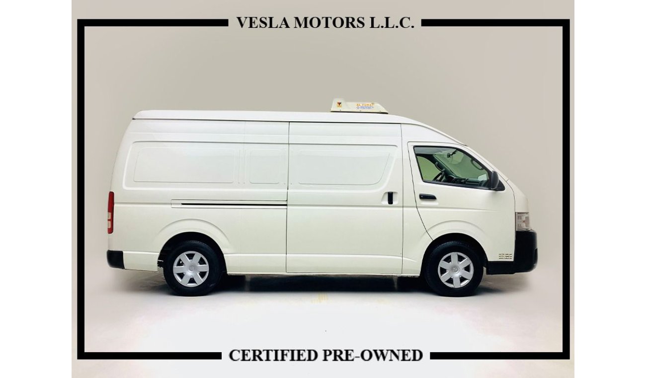 Toyota Hiace CHILLER THERMAL + HIGH ROOF / SIDE PANEL / 3 SEATERS / GCC / 2017 / UNLIMITED KMS WARRANTY / 1171DH