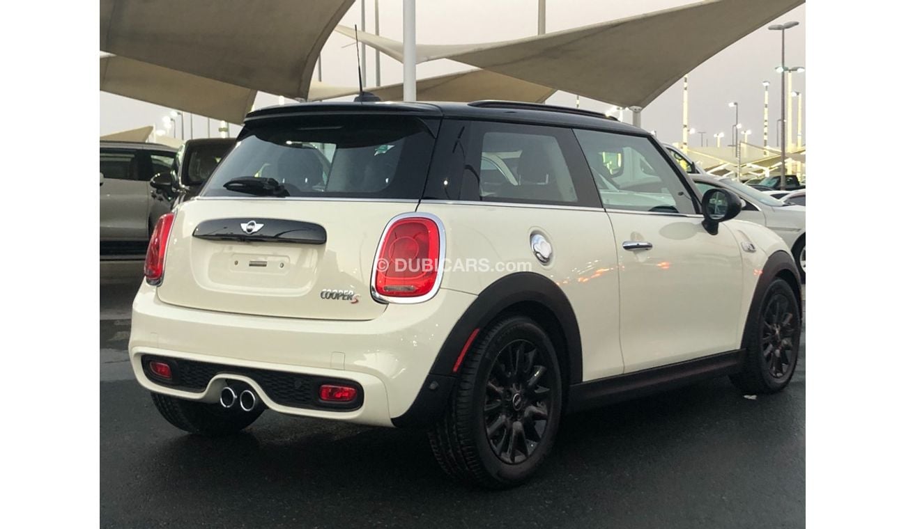ميني كوبر إس موديل 2018 حاله ممتازه من الداخل والخارج فل مواصفات كراسي جلد ومثبت سرعه وتحكم كهربي كامل ونظام صوت