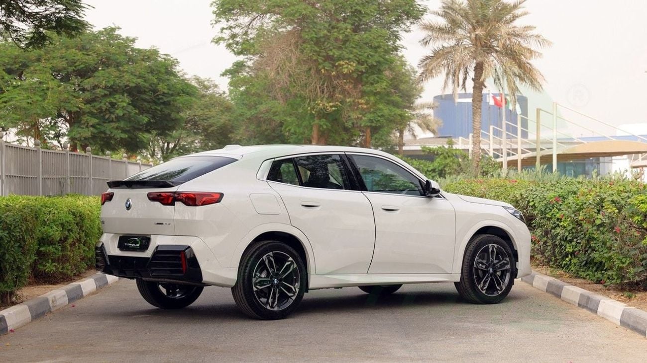BMW X2 ( Only For Export ) 2026 BMW X2 SDRIVE 25i M 2.0T FWD BRAND NEW