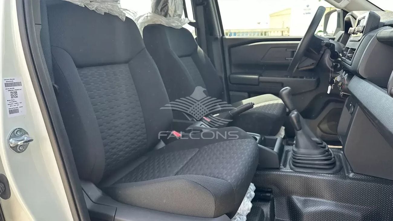 Mitsubishi L200 Mitsubishi L200 2.4L D DC 4WD GL New Face 5MT