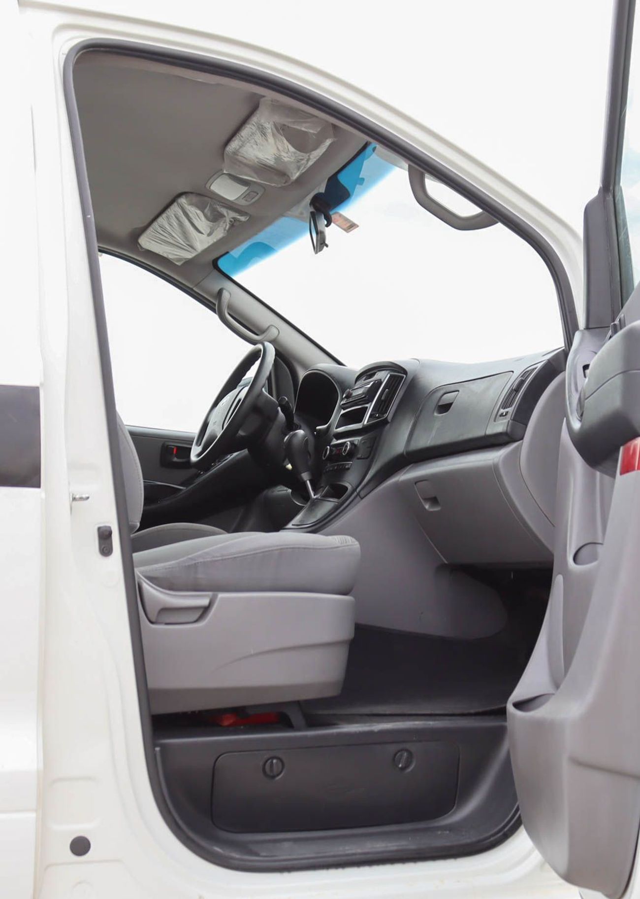 هيونداي H-1 هيونداي H1 2.4 لتر 2020 خليجي بدون حوادث، بحالة ممتازة، 1025 شهرياً