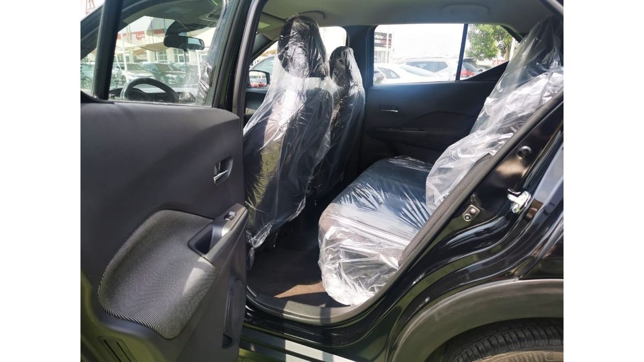 Nissan Kicks SV Very Clean Car