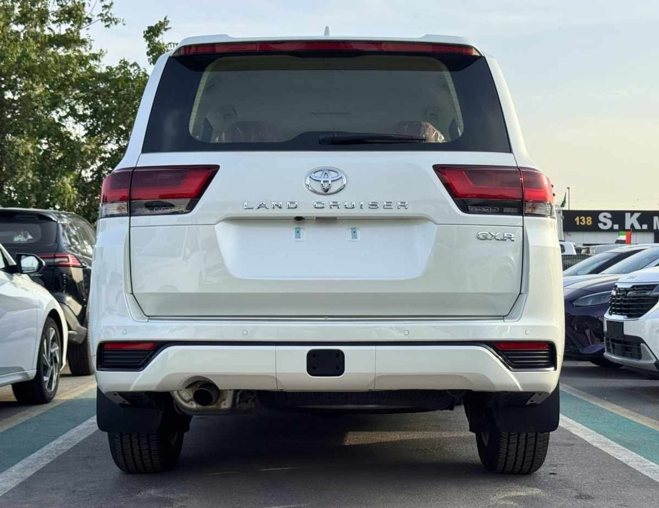 تويوتا لاند كروزر GXR HIGH OPTION WITH RADAR || 4.0L PETROL V6/ 360*CAMERA HDS UP DSPLY/SOFT CLOSE DOOR (CODE#GXR4OM)