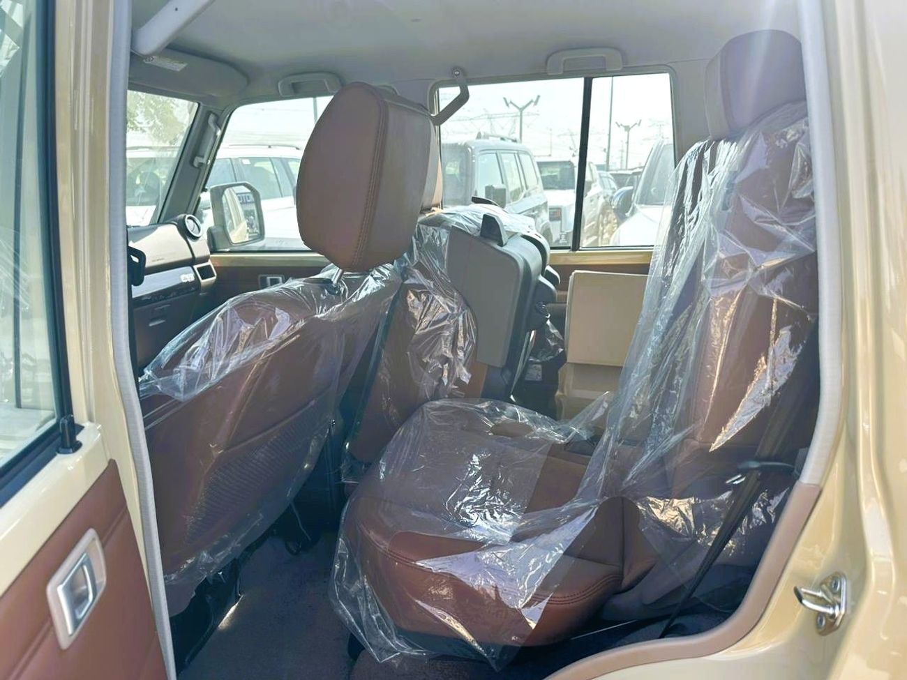 تويوتا لاند كروزر 70 LX 2.8L