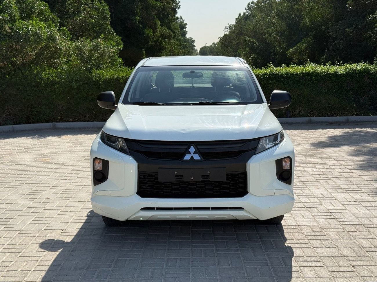 Mitsubishi L200 GL 2.4L (132 HP)