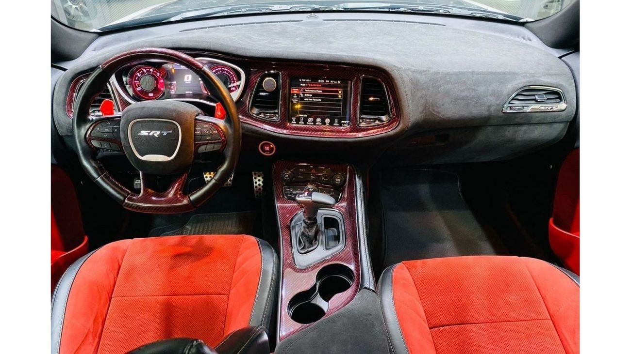 Dodge Challenger SRT Hellcat CHALLENGER HELLCAT 2015 GCC IN BEAUTIFUL CONDITION FOR ONLY 169K AED INCLUDING FREE INSU