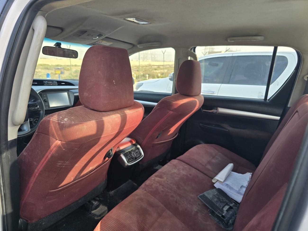 تويوتا هيلوكس GLX 2.7L Double Cab Utility A/T