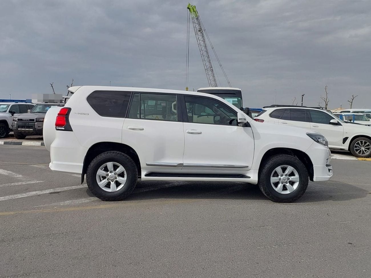 Toyota Land Cruiser TOYOTA LAND CRUISER PRADO SUV RHD 2016 MODEL 2.8 L DIESEL AUTOMATIC(PM18328)
