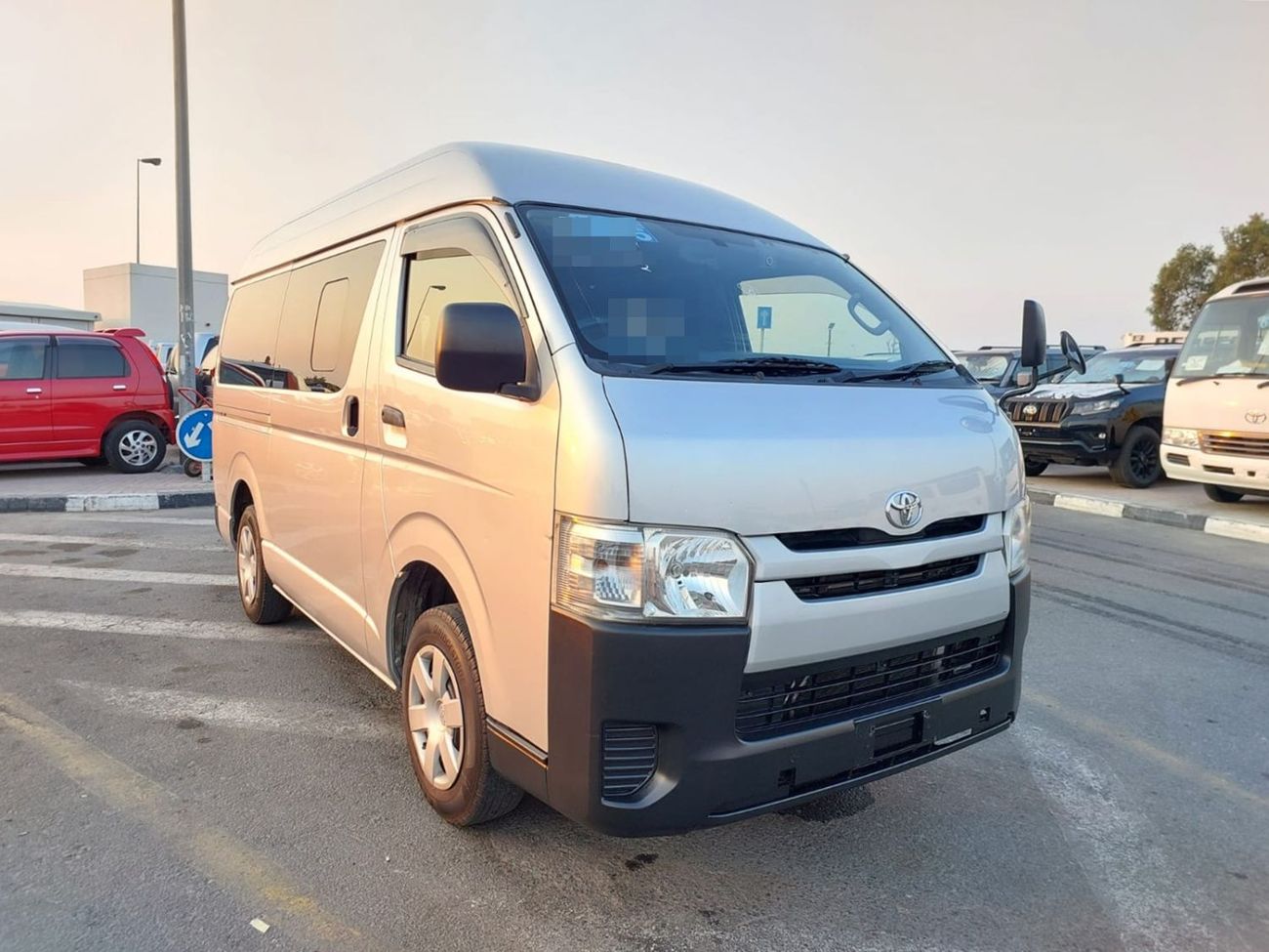 تويوتا هاياس TOYOTA HIACE VAN RHD 2014 MODEL 3.0 L DIESEL AUTOMATIC(PM42719)
