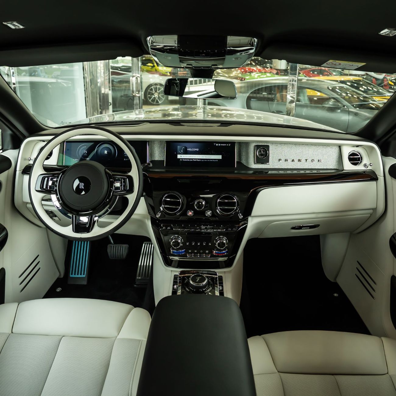 رولز رويس فانتوم 2026 ROLLS ROYCE PHANTOM GCC WITH WARRANTY+ SERVICE( BRAND NEW )