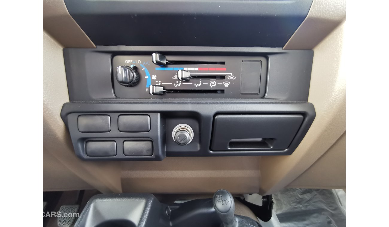 Toyota Land Cruiser 70 4.2L DIESEL, 16" TYRE, KEY START, XENON HEADLIGHTS (CODE # HTLX78)