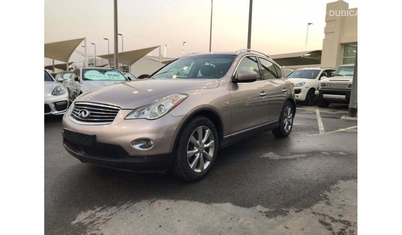 Infiniti EX35 Infinity EX 35 model 2008 GCC car prefect condition full service full option low mileage car no need