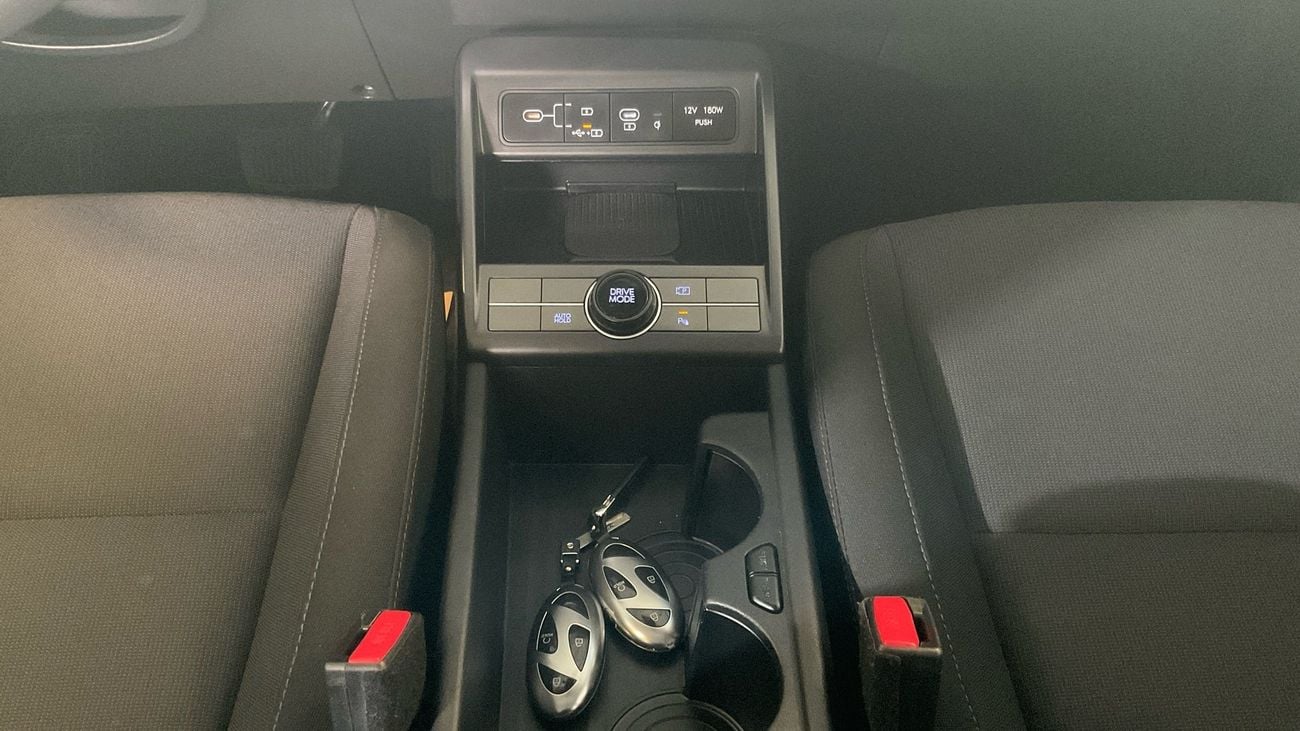 Hyundai Kona 2.0 AUTO SMART PLUS | Guaranteed Warranty | 0 Down Payment