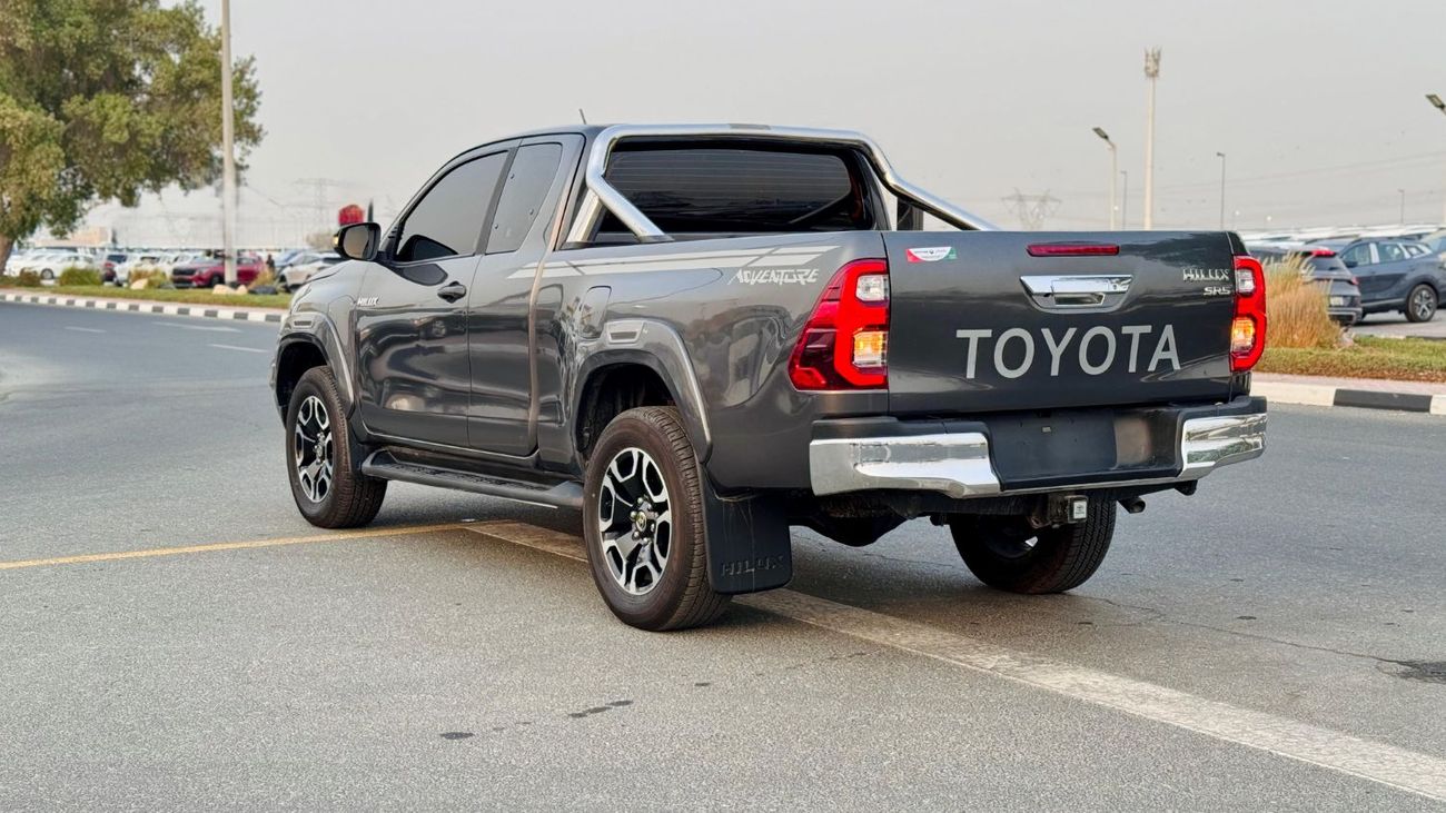 تويوتا هيلوكس SMART CAB | 2.8L DIESEL | 4WD | RHD | ROLL BAR & LEATHER SEATS