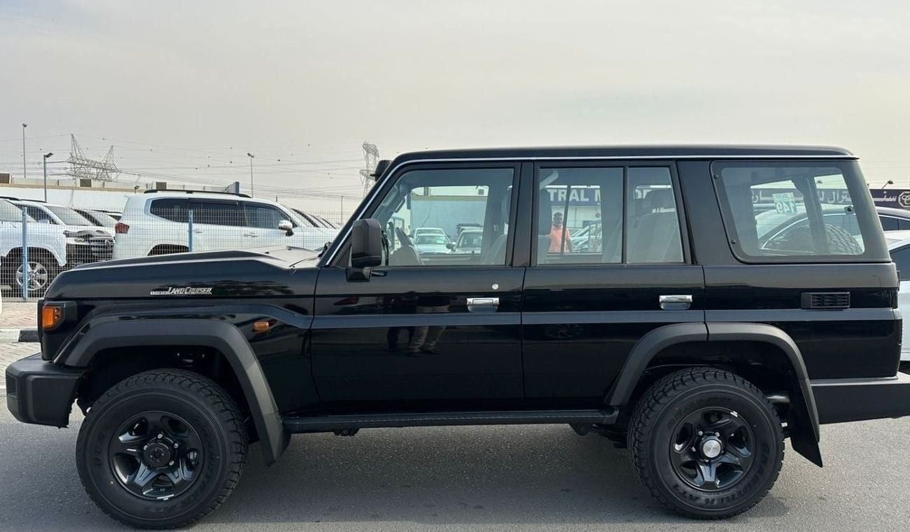 Toyota Land Cruiser 70 GDJ76 RHD AUTOMATIC DIESEL